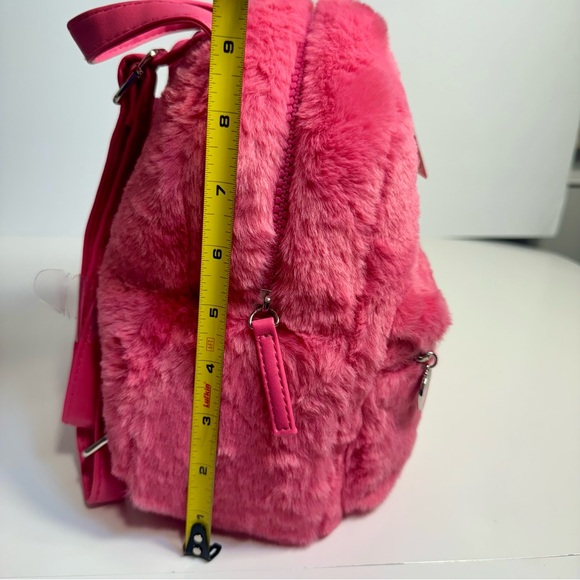 NWT. Disney’s Fluffy mini Backpack. Toy Story Lotso pink furry backpack - Picture 13 of 15